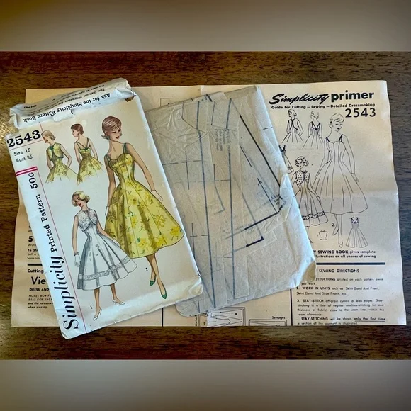 Vintage 1958 Dress Pattern #2543 - Picture 2 of 2